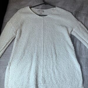 Knox Rose soft white sweater size small